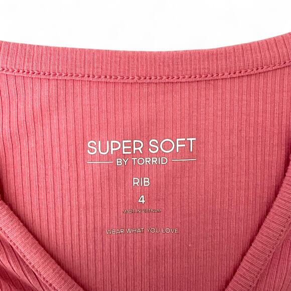Torrid Women's Super Soft Ribbed Short V-Neck Sleeve T-Shirt 4X Pink Plus Size - Picture 3 of 9